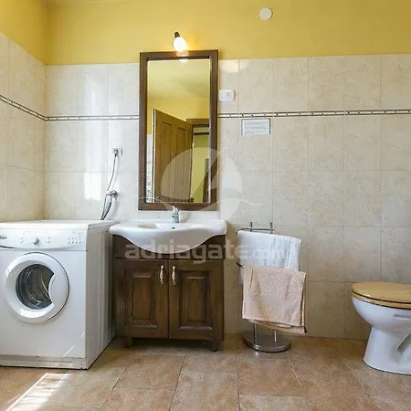 Dom wakacyjny Casa Corina *