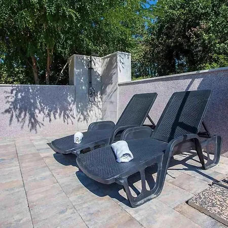Dom wakacyjny Casa Corina Veligolji